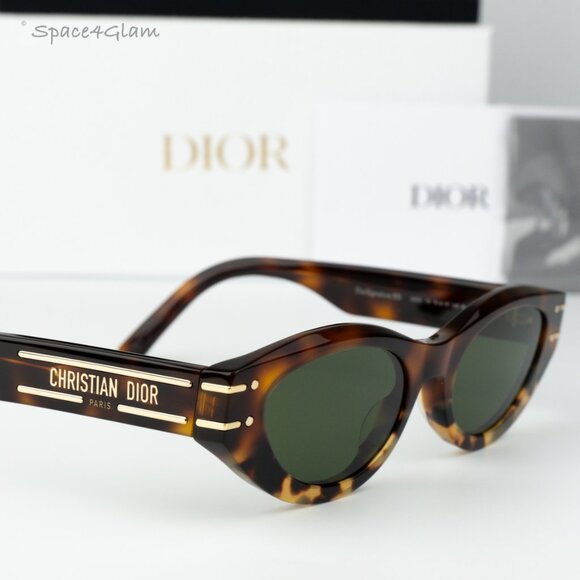 NEW Dior DIORSIGNATURE B5I 24C0 Honey Havana Green Unisex Cat Eye Sunglasses - Picture 1 of 9